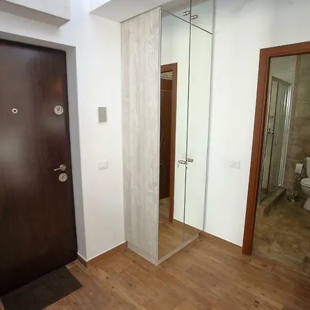 Angi Apartament *
